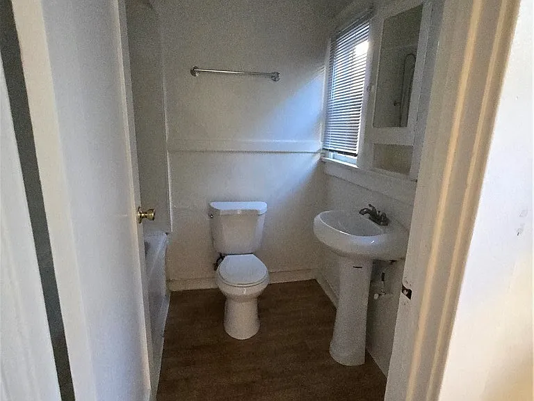551 W 10th St #9 — Photo 11