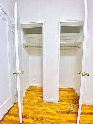 4th image of 225 E 10th St APT 4H