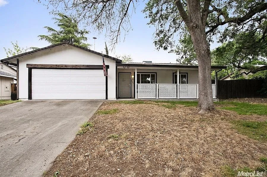 4709 Tanager Way photo 1