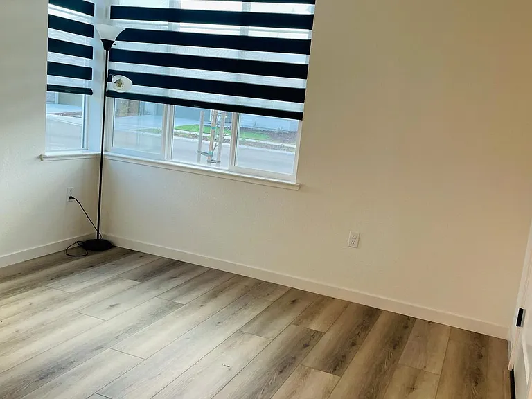 3439 Dobbins Ct — Photo 8