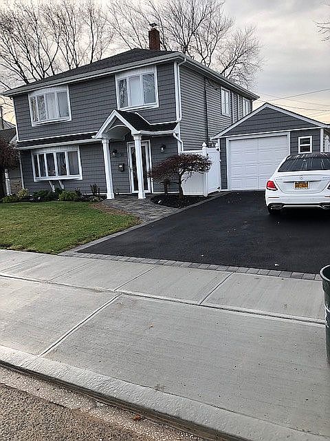 30 Club Ln, Levittown, NY 11756 | Zillow