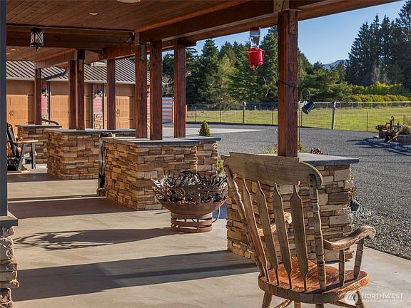 5th image of 161 Sims Lane