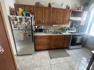 23-34 24th St #2F, Astoria, NY