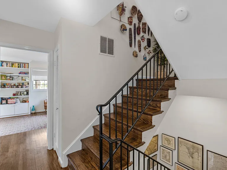 3909 Watson Pl NW — Photo 22