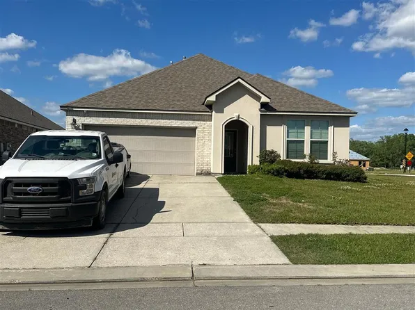 2155 Dovefield Ave, Zachary, LA 70791