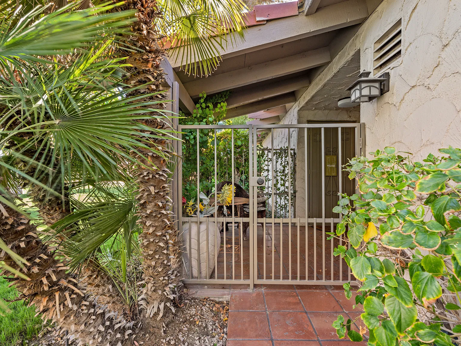 3 bed, 2.5 bath, 1494 sqft, $4,000 — Photo 3