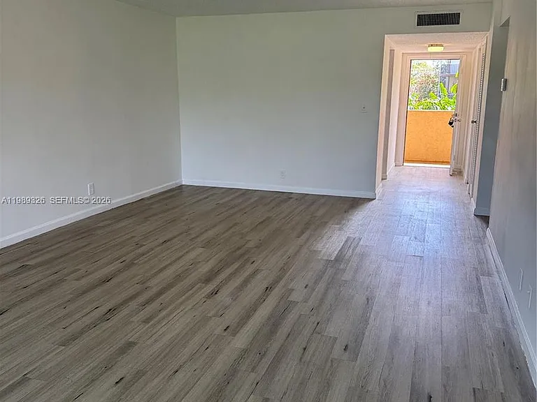 6301 N Falls Circle Dr #213 — Photo 12