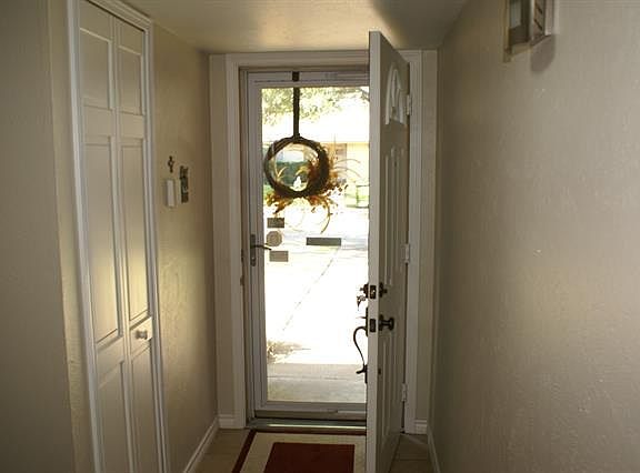 4th image of 1421 Whitehall Dr