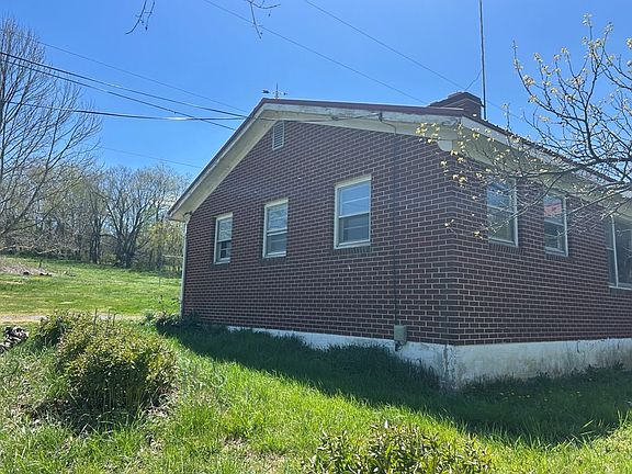 3rd image of 3385 Black Lick Rd