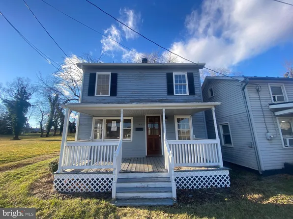 143 N Water St, Woodstock, VA 22664