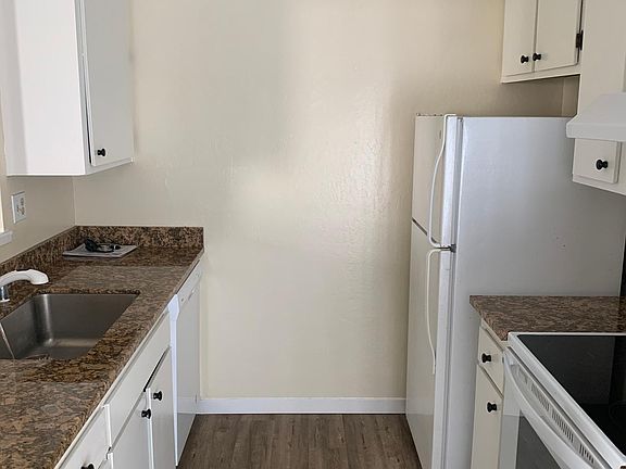 4th image of 525 Grand Ave APT 8