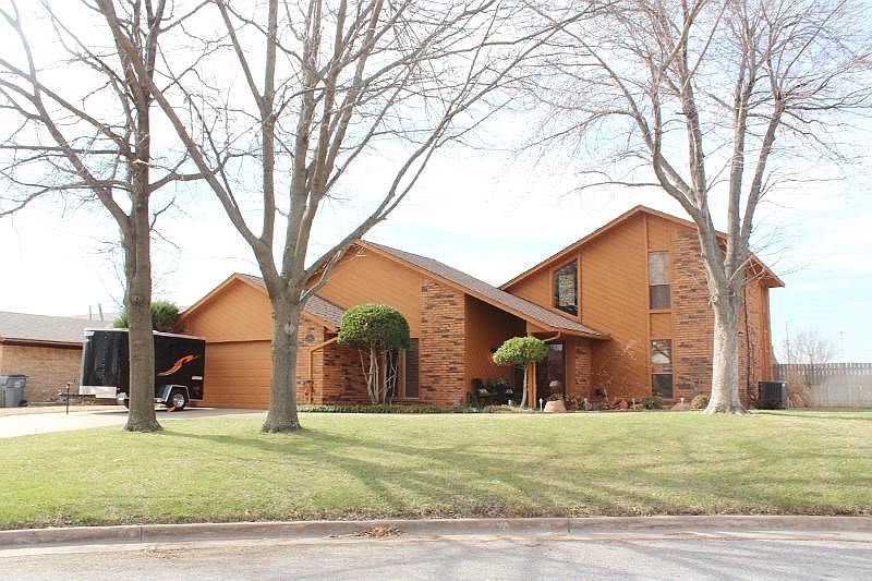 1st image of 7646 NW Folkstone Way