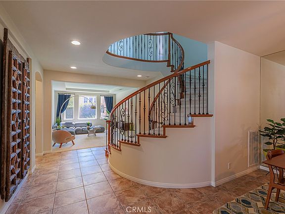 5th image of 22 Modesto