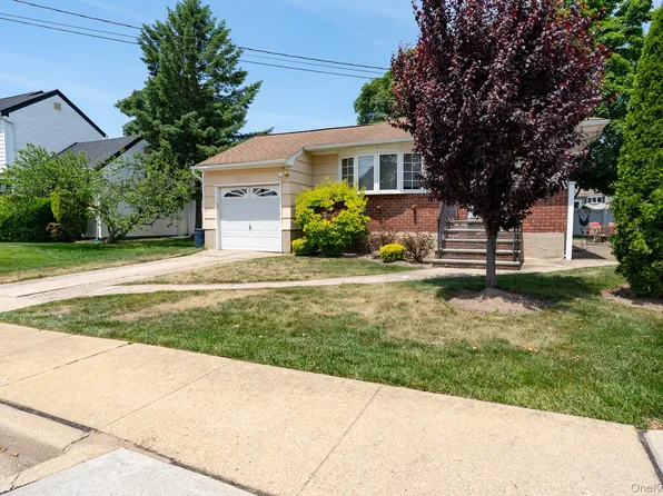 2393 Denton Street, North Bellmore, NY 11710