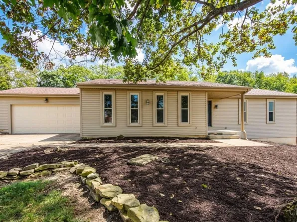 5894 Red Oak Dr, Fairfield, OH 45014