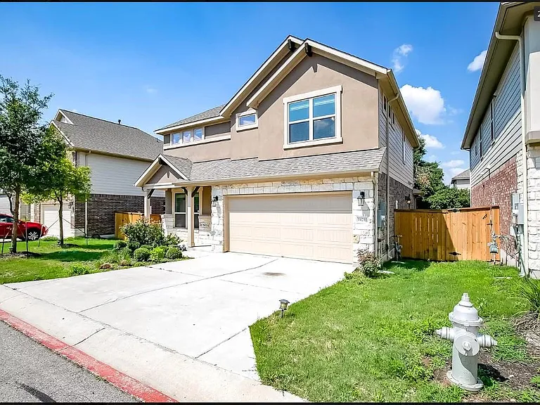 14215 McCoy Loop — Photo 2
