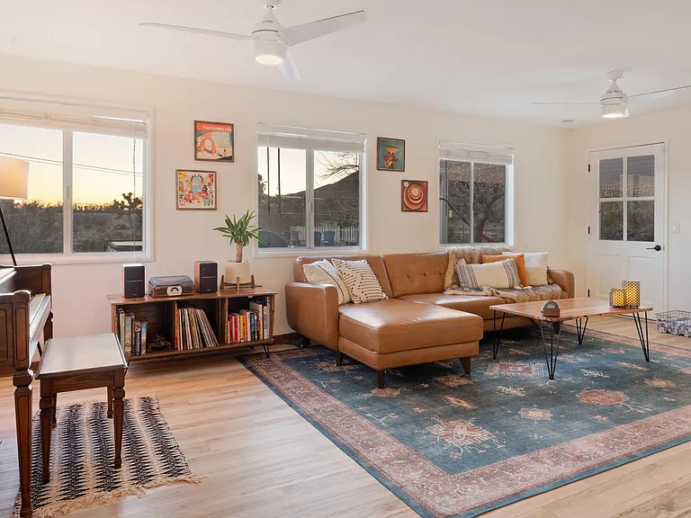 5740 Marvin Dr — Photo 8