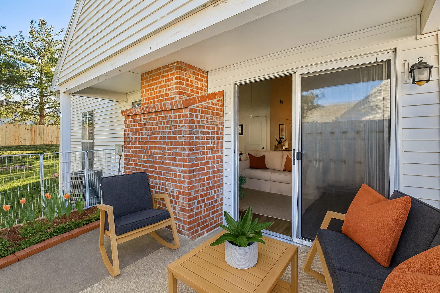 Pinegate West — Photo 3