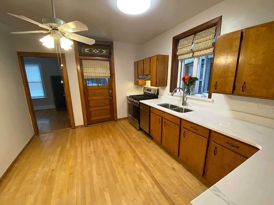 Wider view of kitchen