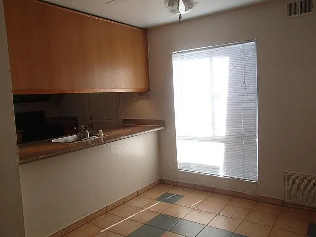 79 Villa Cir — Photo 3