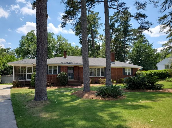 2212 Crestwood Dr