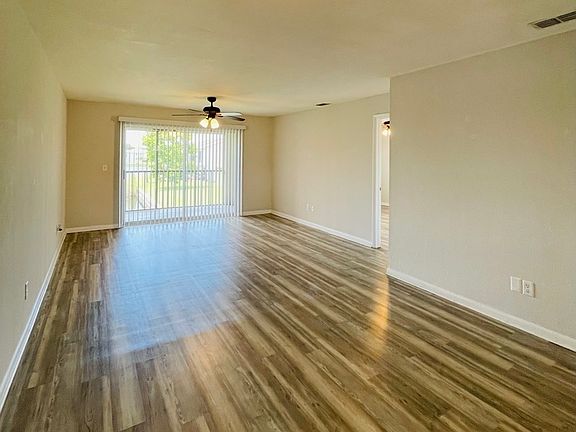 4th image of 706 SE 13th Ct APT H