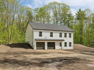 18 Nob Hill Rd, Limerick, ME 04048