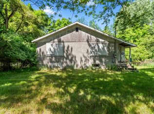 10 S Wolcott St, Hillsdale, MI 49242