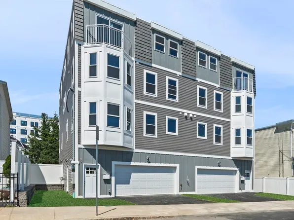 170 Maverick St #1, Chelsea, MA 02150