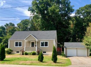 211 Summit St, Norwich, CT 06360