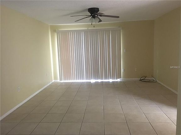 4th image of 518 Orange 11 Dr