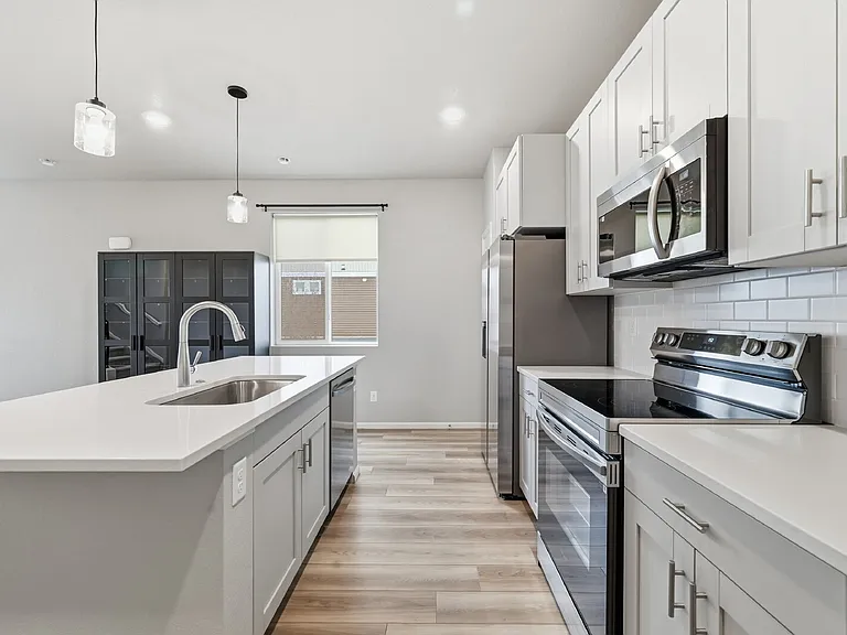 5764 Dakan Loop — Photo 8