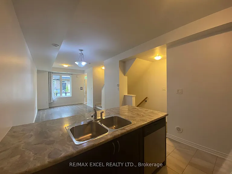 15 Heron Park Pl #5 — Photo 26