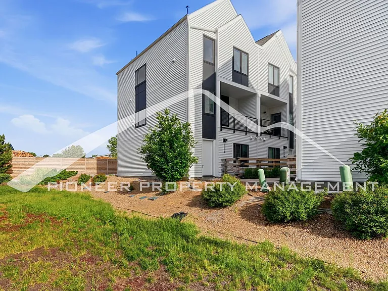 1174 S Reed Way — Photo 1