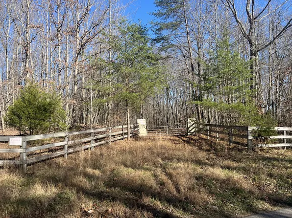1215 Stagecoach Rd, South Pittsburg, TN 37380