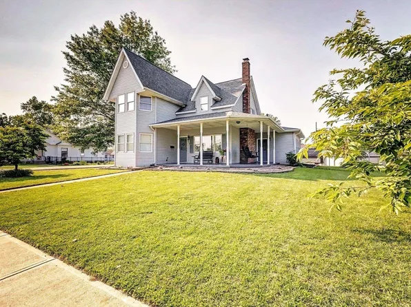 210 W Main St, Worthington, IN 47471