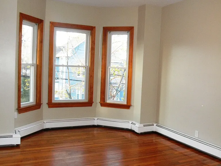 127 Brown St #3 — Photo 2