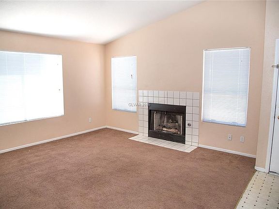 3rd image of 3822 Sphere Dr