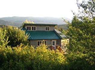 115 E Chewuch Rd, Winthrop, WA 98862