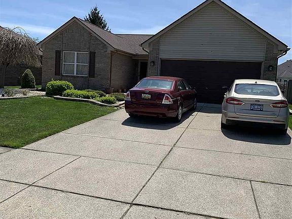 2nd image of 28712 Stonehenge Dr