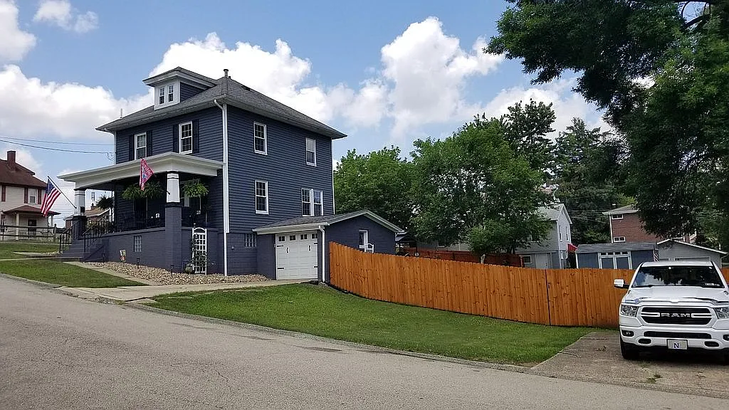 235 Fayette St photo 1