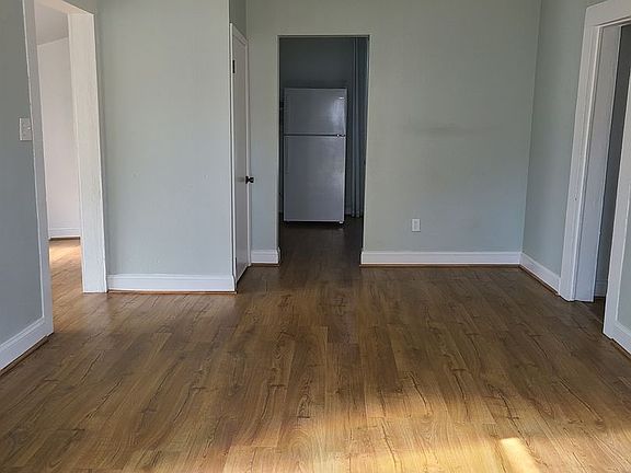 4th image of 108 Rush St