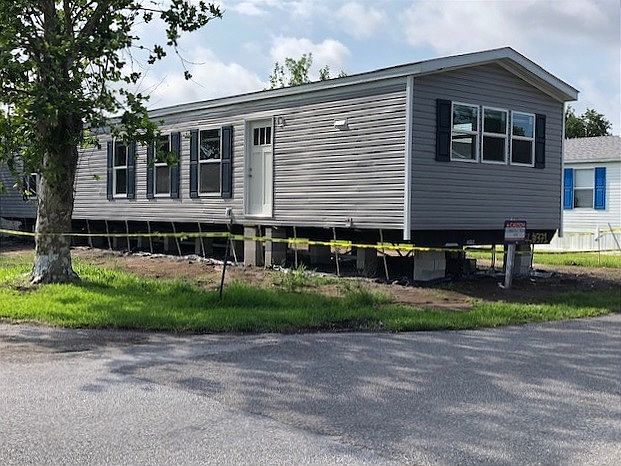 2nd image of 2291 W Roble Dr