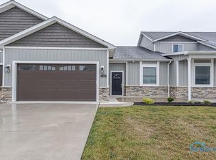 199 E Bridge Rd, Northwood, OH 43619