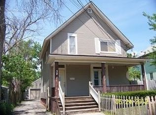 38 Jefferson Ave, Elgin, IL 60120
