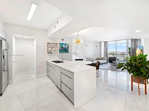 400 Alton Rd APT 1405, Miami Beach, FL 33139