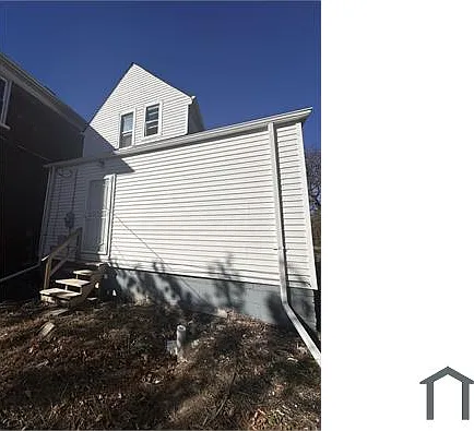 558 Holbrook St — Photo 17