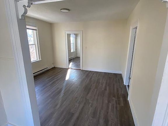 5th image of 23 Beacon St