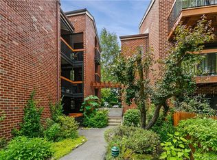 6 Bronxville Glen Dr #13-BLDG 1, Bronxville, NY 10708