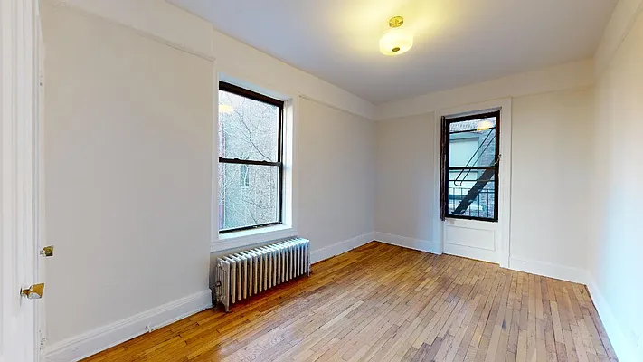 Rented by Bond New York | media 9